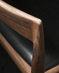e4 KK #4110 chair, walnut w leather, rear closeup